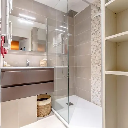 Le Clos L Pool & Balcony L Shellter Apartment *